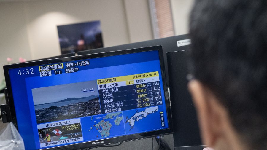 Séisme au Japon: de nombreuses personnes sans doute ensevelies après l'effondrement d'un centre commercial