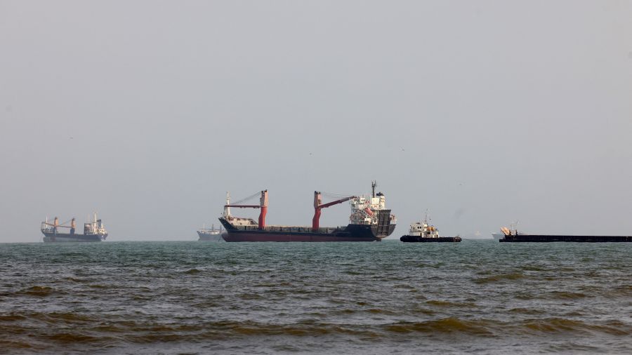 L'Iran dit avoir frappé un pétrolier dans le secteur d'Ormuz