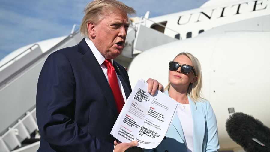 La porte-parole sortante de la Maison Blanche rejoint un comité politique pro-Trump
