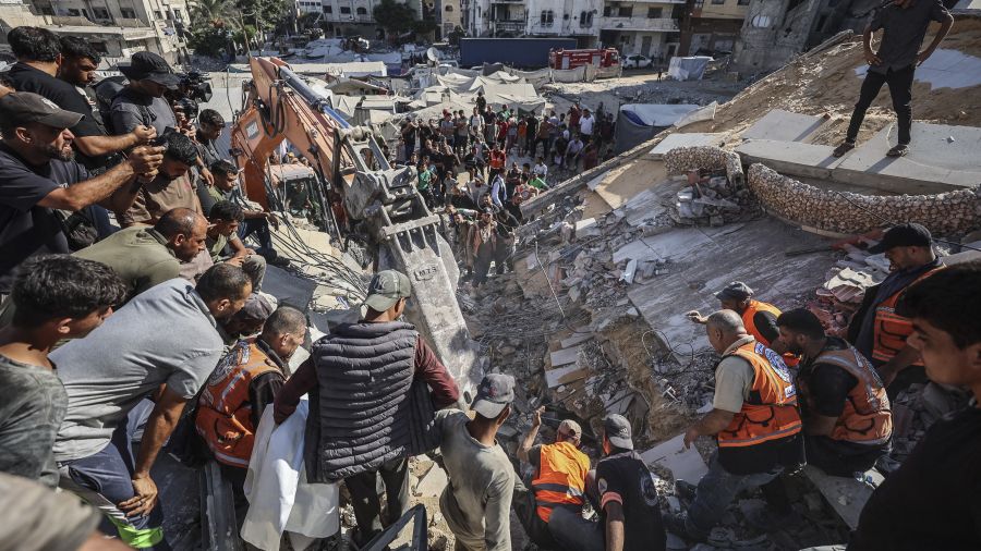 Gaza: 12 morts et plus de 100 disparus dans l'effondrement d'un immeuble