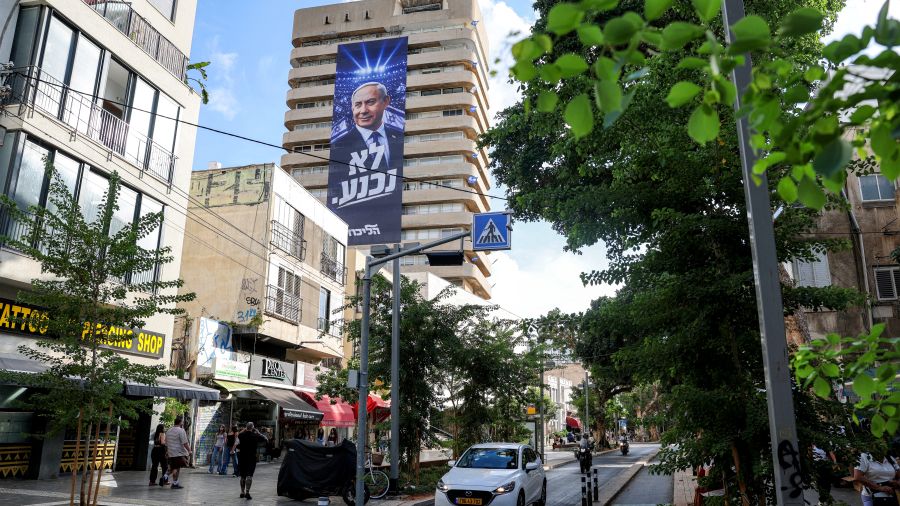 Netanyahou évoque de possibles attaques avant les législatives, Lapid tempère