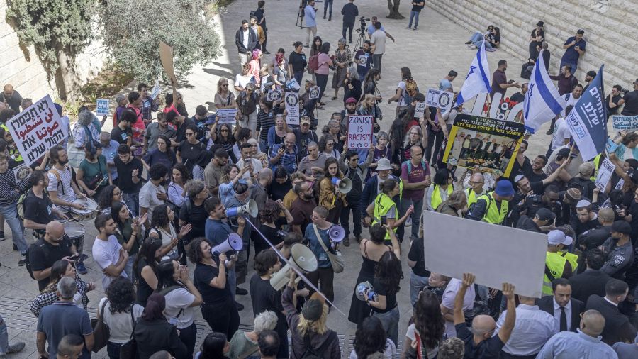 Israël: la justice invalide la décision d'exclure deux listes arabes des législatives