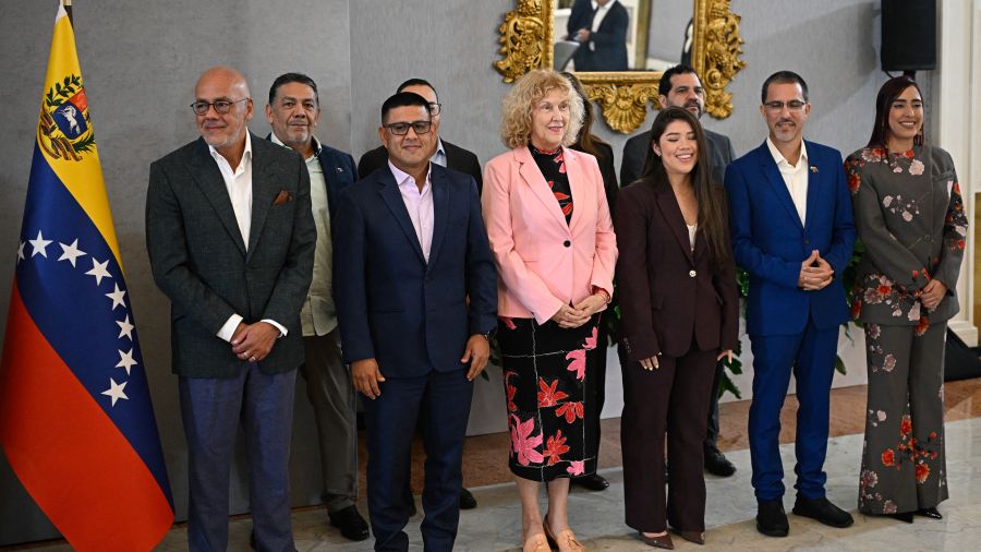 Venezuela: le gouvernement et l’opposition s’accordent sur le principe d’élections sous égide américaine