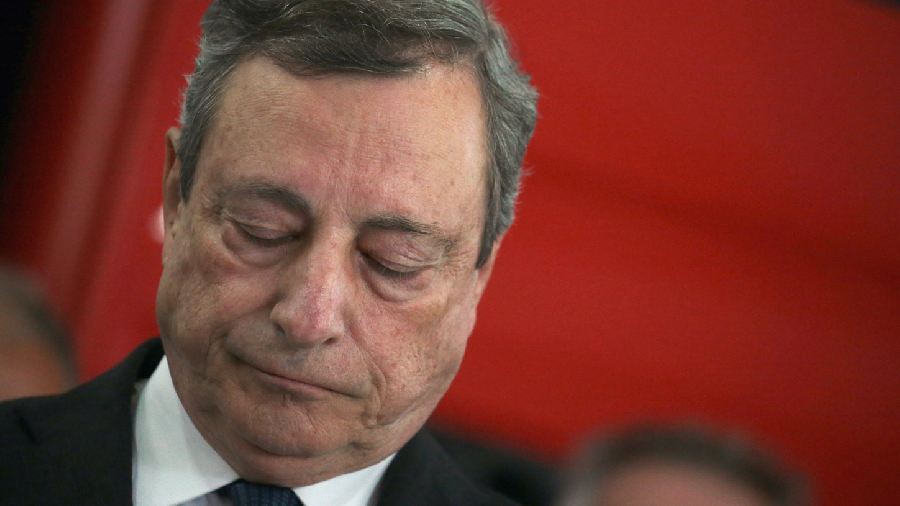 La démission de Draghi rejetée, crise politique à l'horizon?