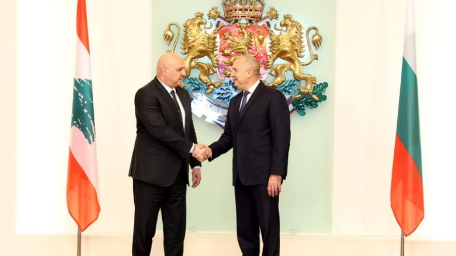 Aoun à Sofia: la souveraineté libanaise passe par l’armée