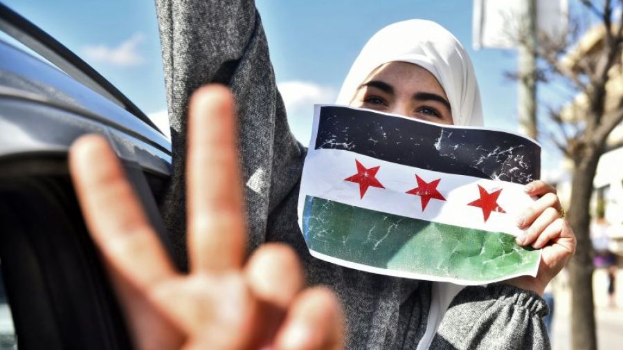 Après la chute d'Assad, la livre syrienne reprend de la valeur face au dollar