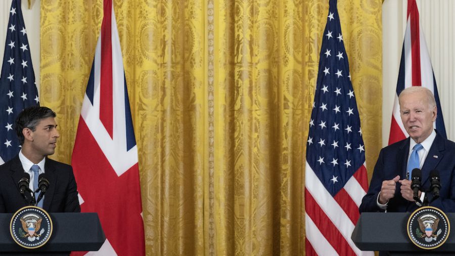 Londres renforce sa "relation spéciale" avec Washington
