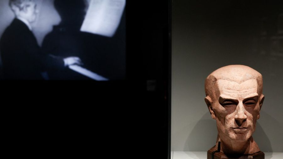 "Ravel Boléro": une exposition immersive et inédite à Paris