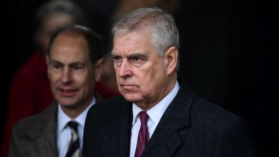 L'ex-prince Andrew en garde à vue pour quelques heures, un choc pour la monarchie britannique