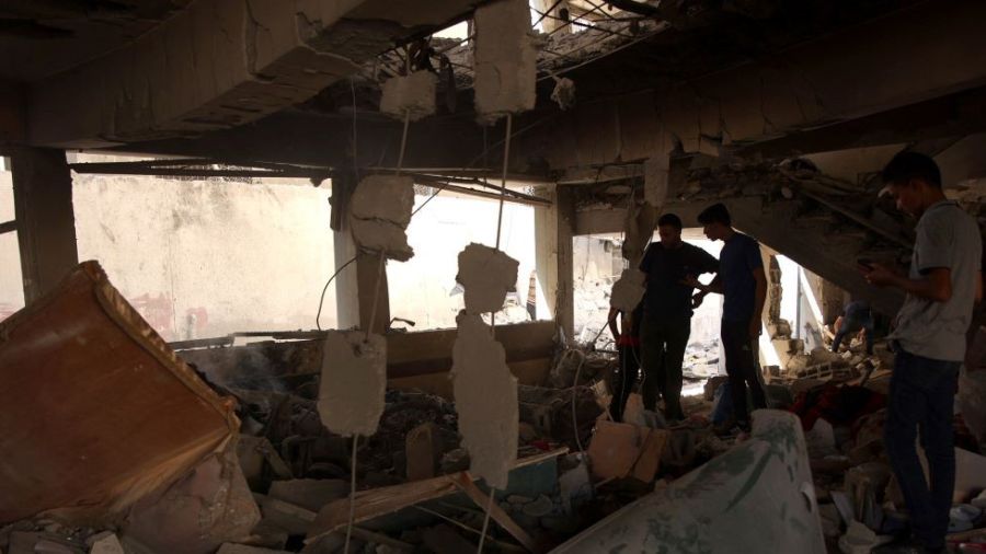 21 morts lors de frappes israéliennes sur une école à Gaza