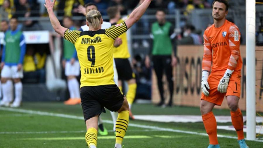 Dortmund battu par Bochum malgré un triplé de Haaland