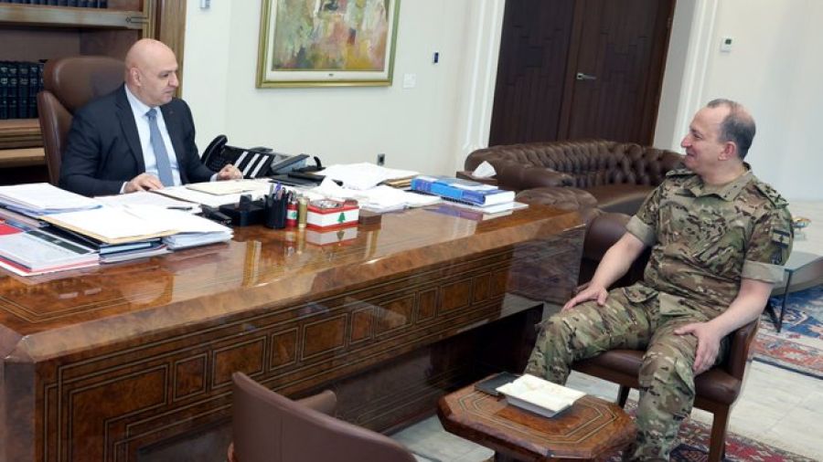 Joseph Aoun salue le rôle de l'armée 