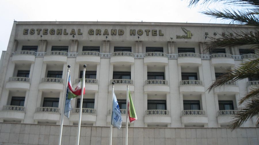 Un incendie se déclare près d'un grand hôtel de Téhéran