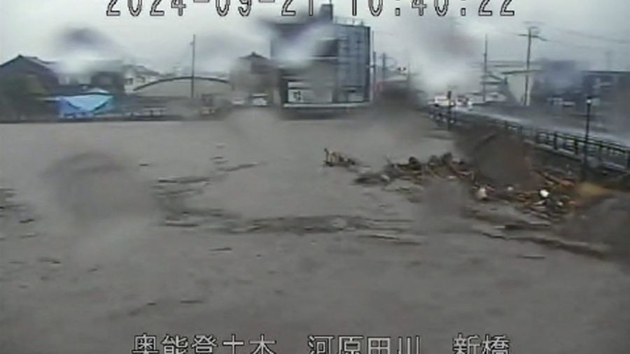 Japon: évacuation de 60.000 habitants face aux inondations meurtrières