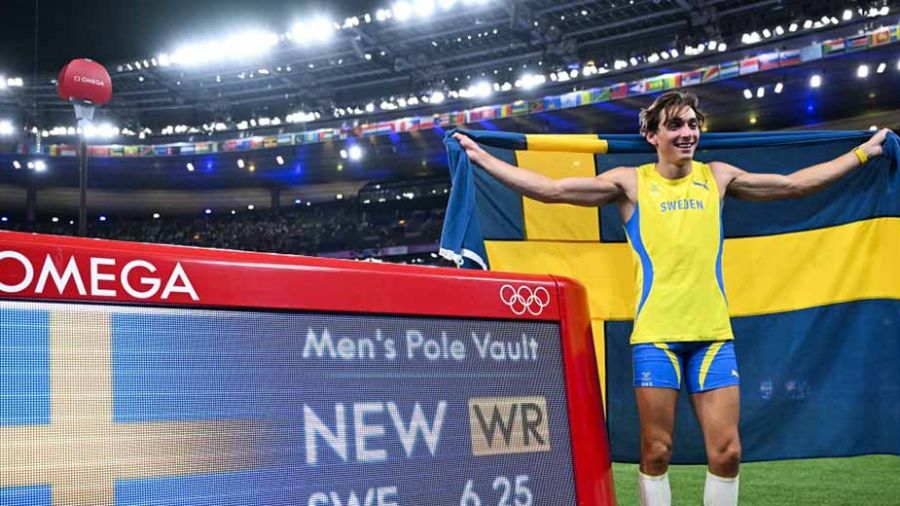 JO-2024: Duplantis toujours plus haut, Biles privée d'or