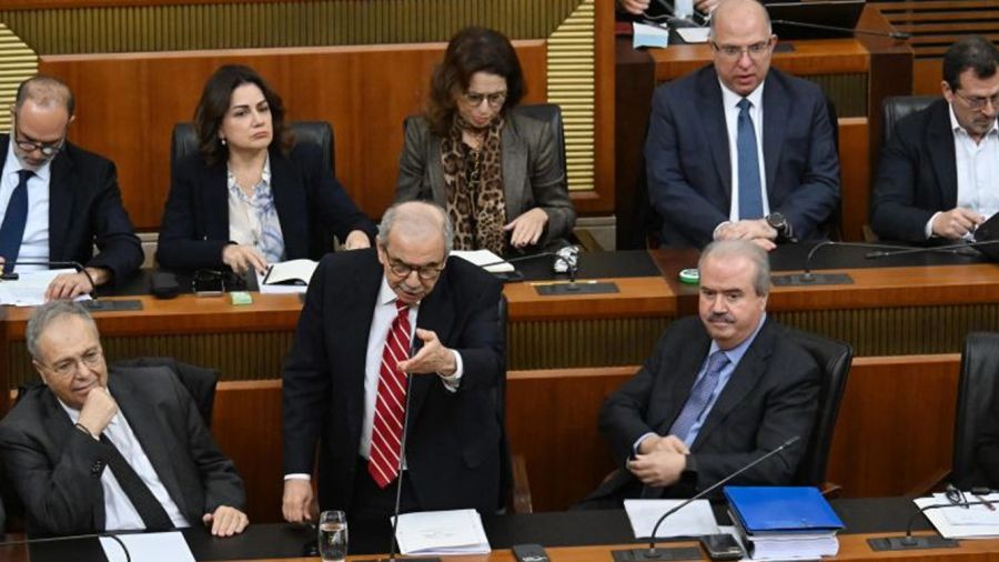 Le Parlement adopte le budget 2026 après une séance tendue