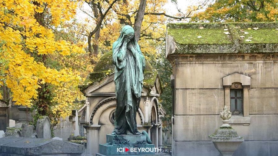 Les femmes qui dorment au Père Lachaise