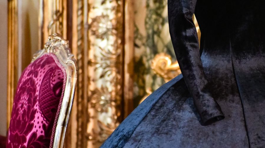 Plus d’un million de visiteurs pour l’exposition mode inédite du Louvre