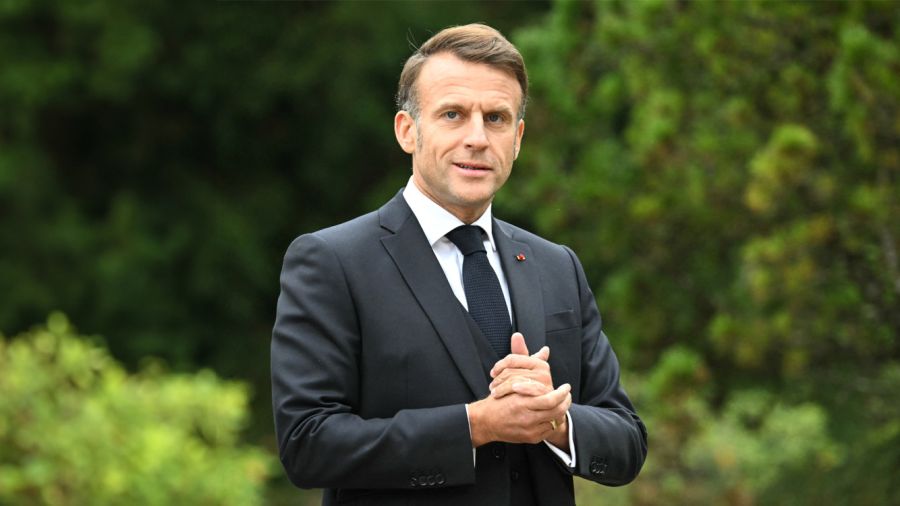 France: Macron face au vertige du vide