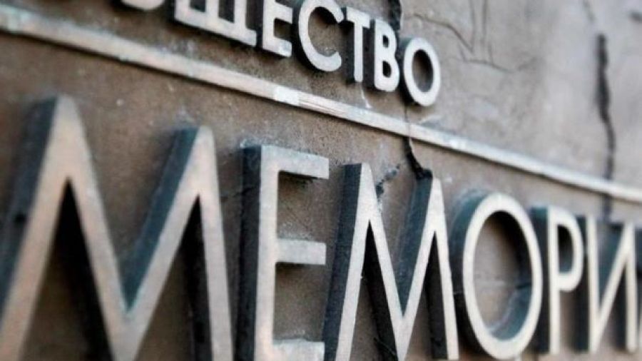 Droits humains: dissoute en Russie, Memorial ressuscite en Europe