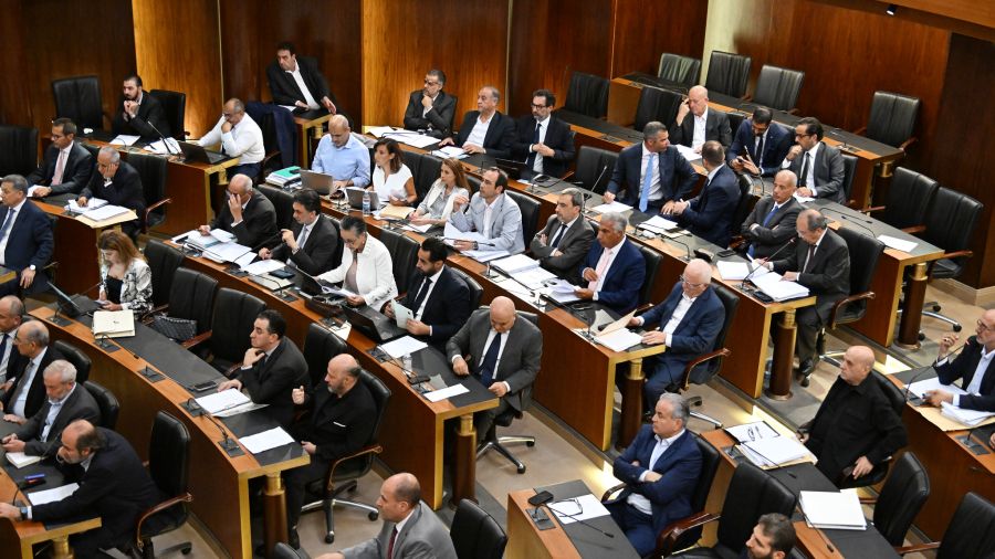 Commission sur le déficit financier: solution ou renvoi au Parlement?