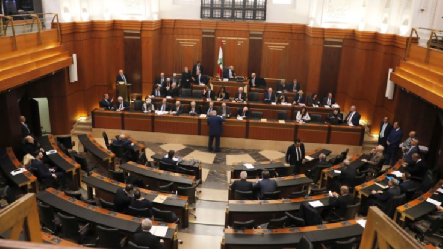 Séance plénière: réforme électorale absente, quorum incertain