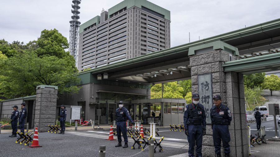Le Japon lève les barrières à l’exportation d’armes, un revirement historique