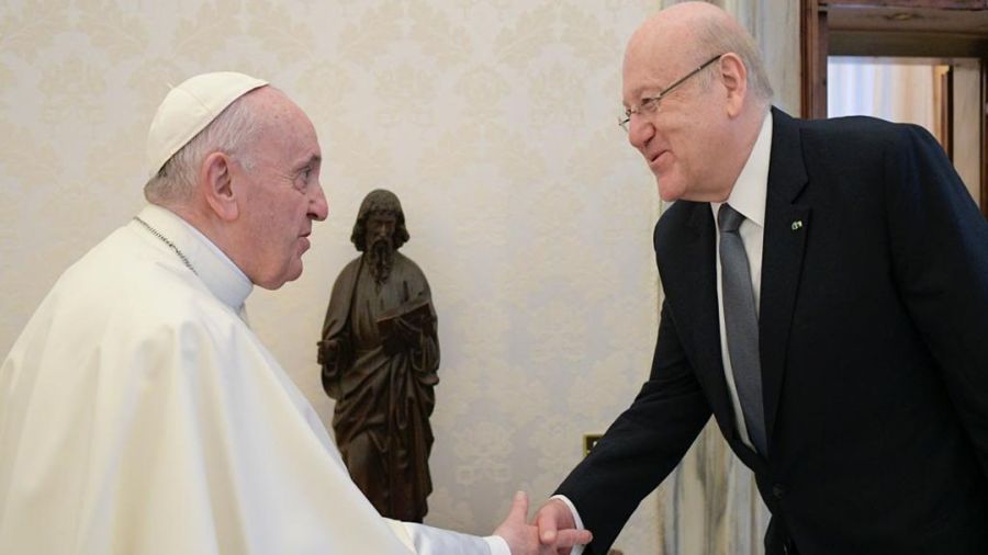 Le Pape… pleure le Liban
