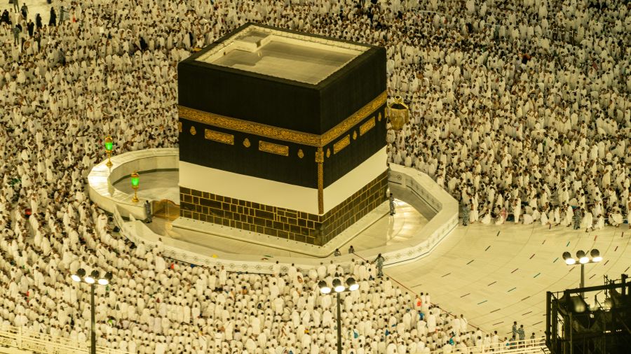 Plus d'un million de pèlerins musulmans entament le hajj sous un soleil de plomb