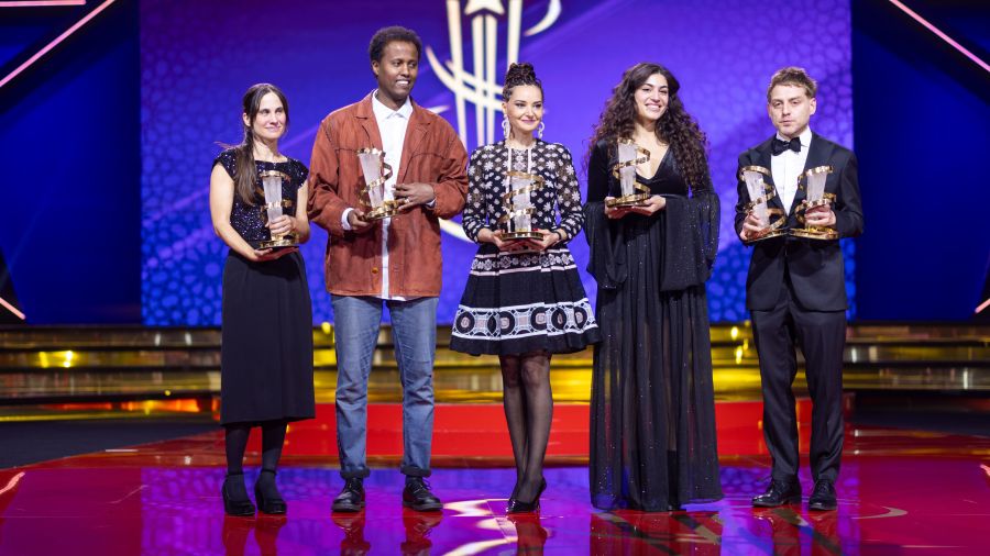 Étoile d’or pour \