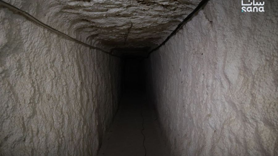 À la frontière libanaise, l'armée syrienne se renforce et découvre des tunnels attribués au Hezbollah