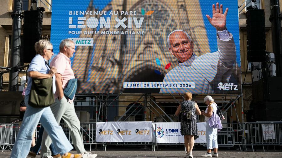 Avec une popularité confortée, le pape Léon XIV achève à Metz sa visite en France
