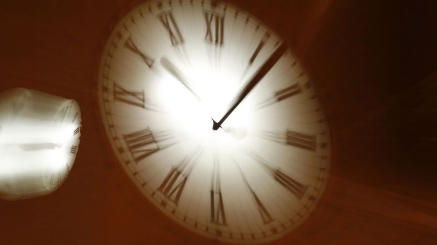 Pourquoi le temps s’accélère-t-il en vieillissant? 