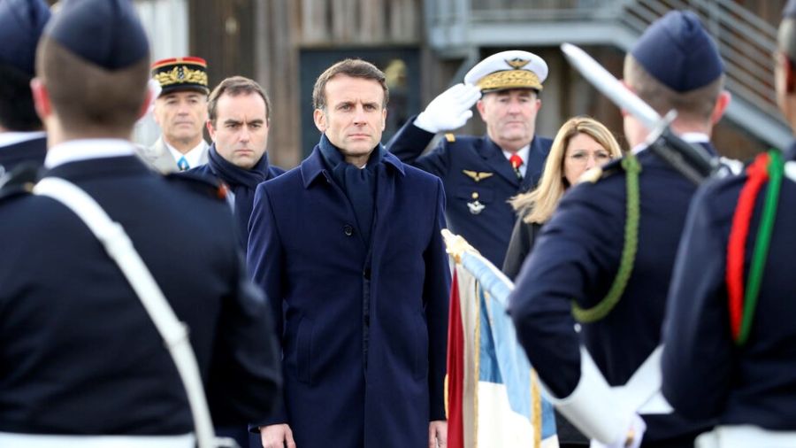 Macron promet 400 milliards de plus pour les armées