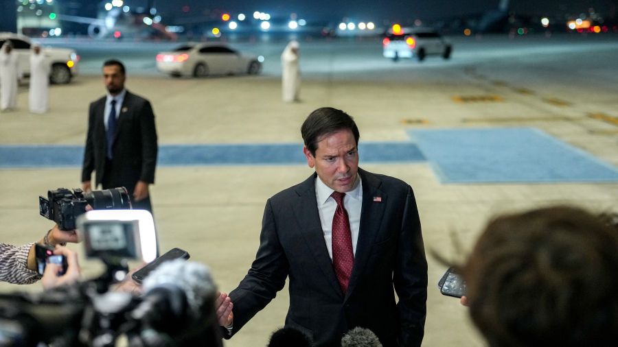 Rubio entame aux Émirats sa tournée éclair dans le Golfe