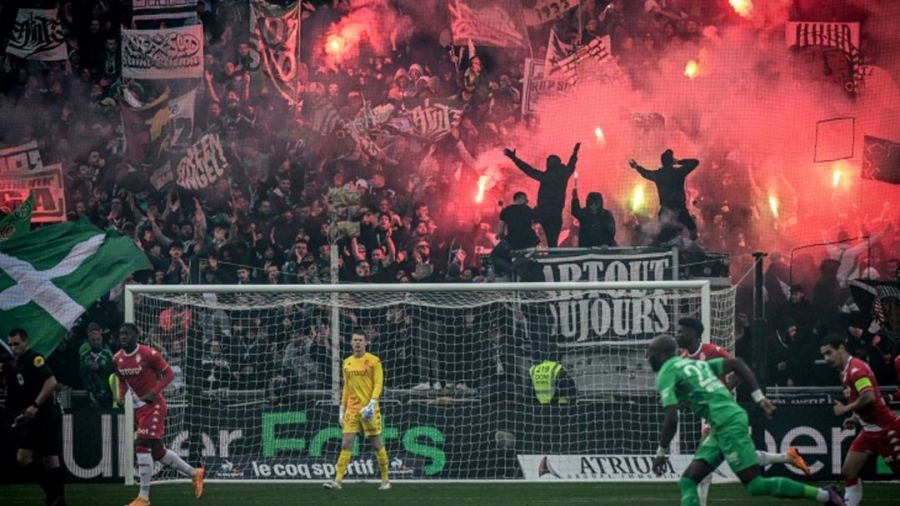 Fin de saison à huis clos pour Saint-Etienne