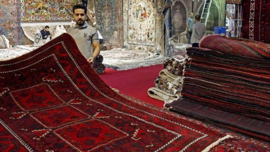 À Téhéran, le tapis tissé à la main fait sa révolution