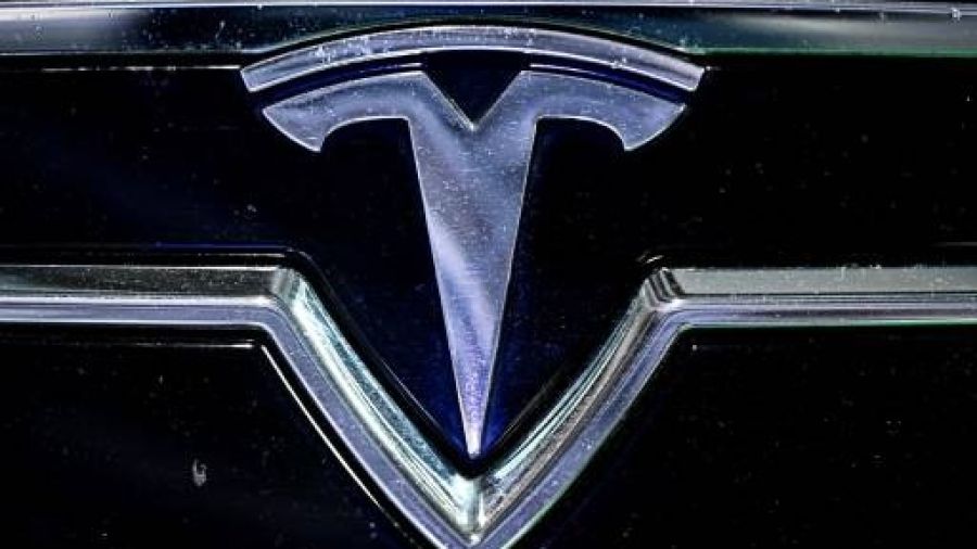 Tesla: les ventes européennes divisées par deux au mois d'avril (ACEA)