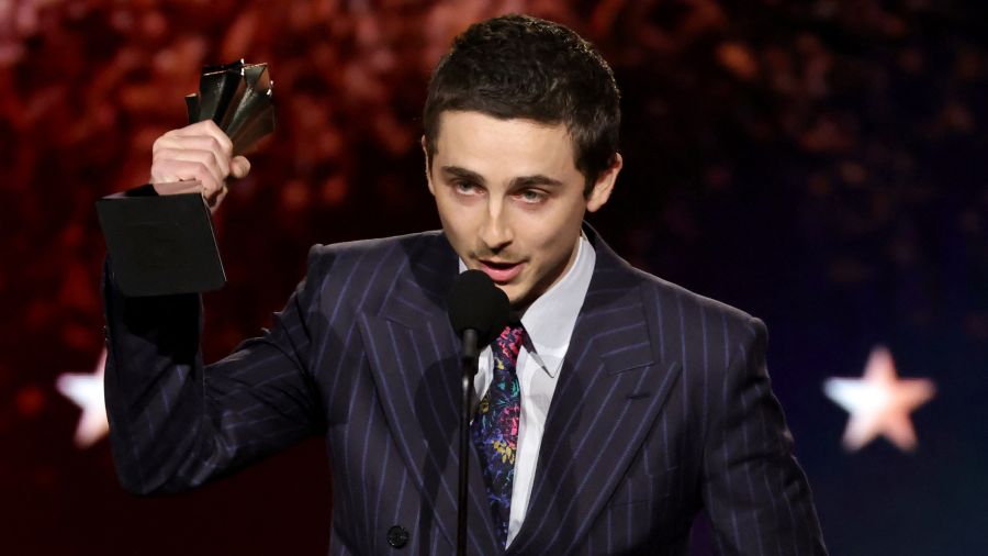 ​​​​​​​Timothée Chalamet désigné meilleur acteur lors des Critics Choice Awards, un pas vers les Oscars