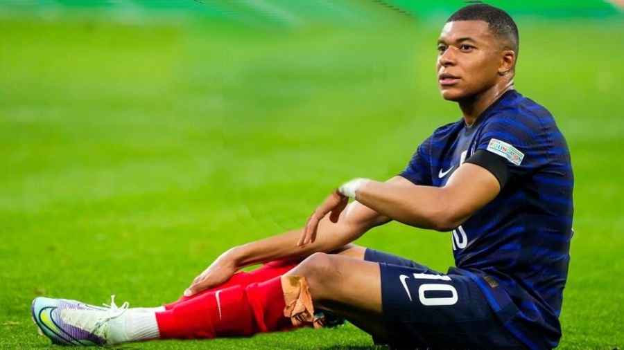 Bleus: une rentrée contrariée par les blessures et le dossier Mbappé