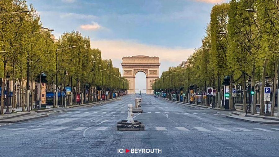 L'avenue des Champs-Élysées devient salle de classe