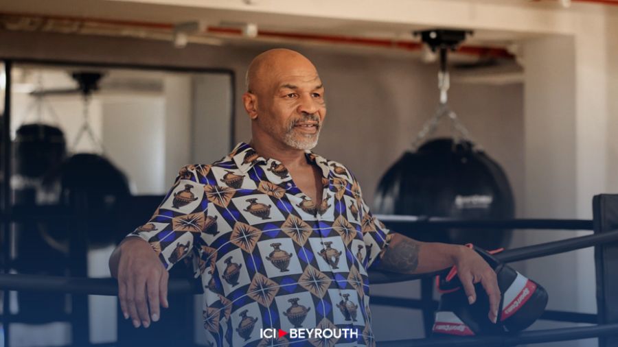 Mike Tyson inaugure un ring au Carlton de Cannes