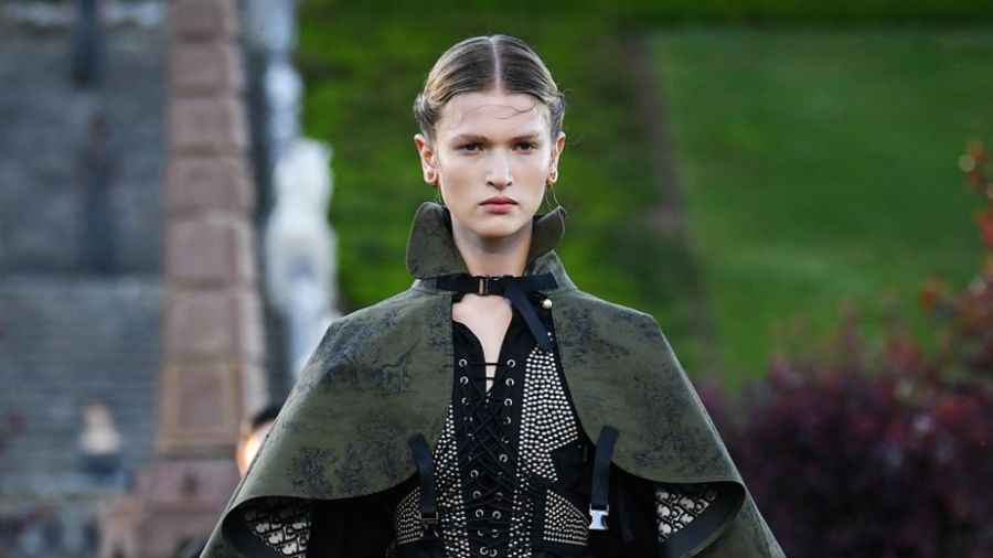 Dior à Drummond Castle en Écosse: reines et guerrières