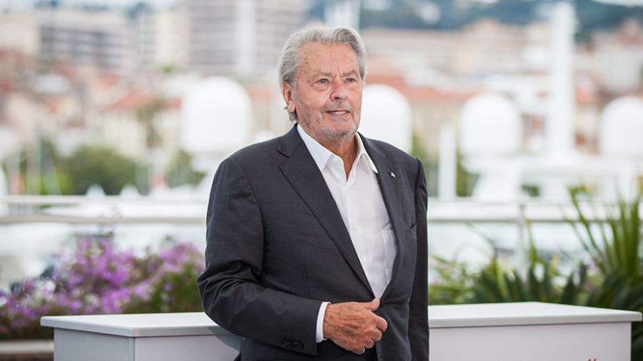 Alain Delon, le regard bleu acier gravé dans l'histoire du 7e art