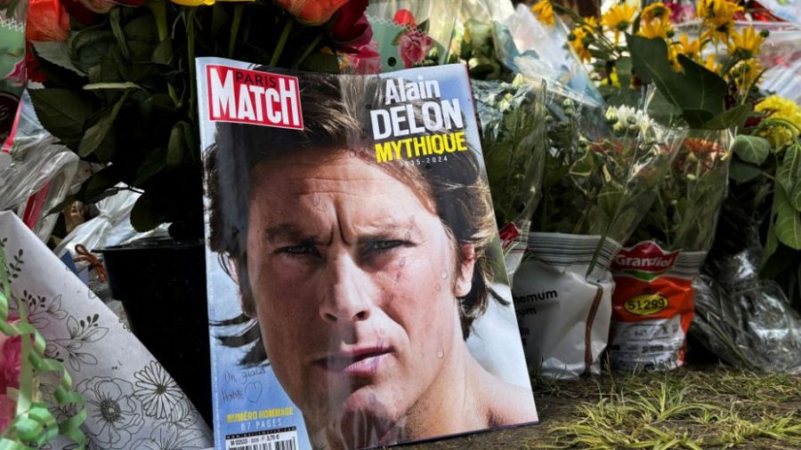 Alain Delon: un ultime adieu en toute intimité à Douchy
