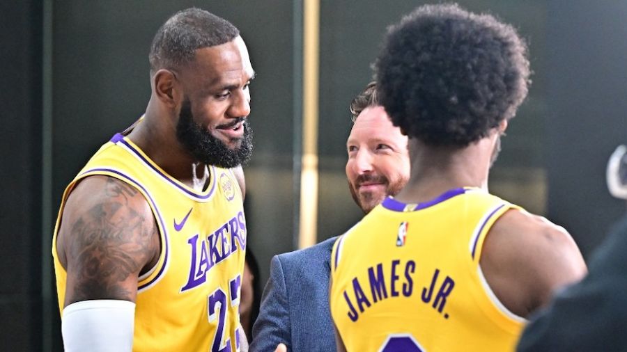 NBA: "De la joie pure", savoure LeBron James, à l'entraînement avec son fils Bronny