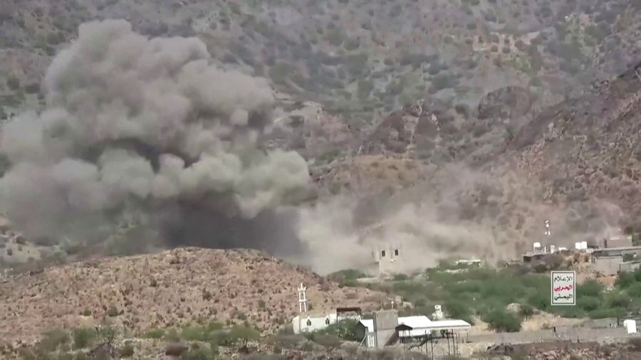 Les Houthis frappent l'Arabie saoudite, l'Iran dément toute implication dans la guerre au Yémen