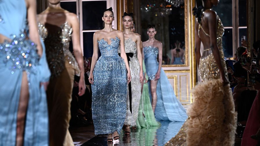 Avec "Tropical Escape", Zuhair Murad sublime la nature sauvage à Paris