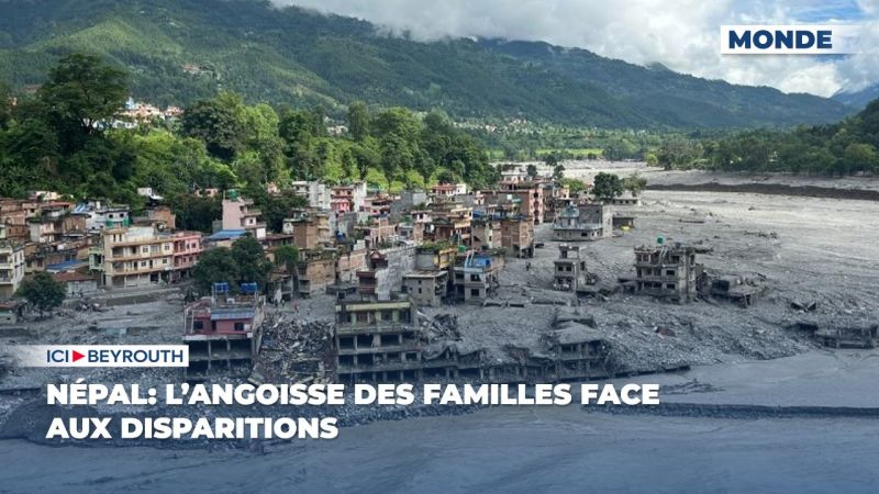 Crues au Népal: la quête éprouvante des familles après la disparition de centaines d'étrangers