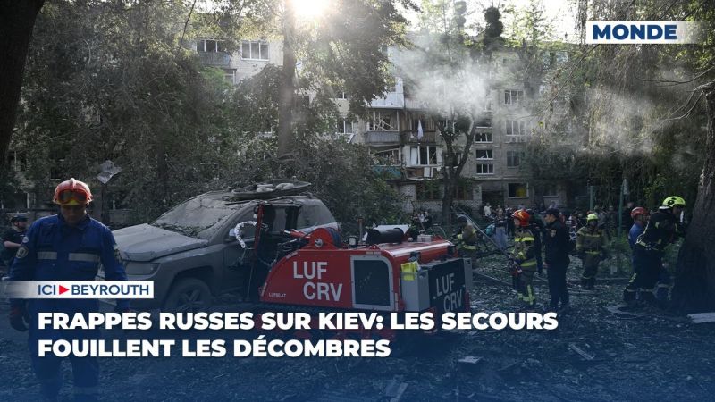 Frappes russes sur Kiev: les secours fouillent les décombres